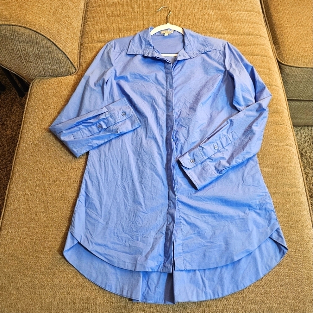Tyler Boe Blue Button Casual Office Career Work Basic Neutral Top Size 6